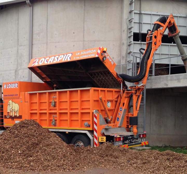 Nous maîtrisons les travaux de nettoyage industriel par aspiration.