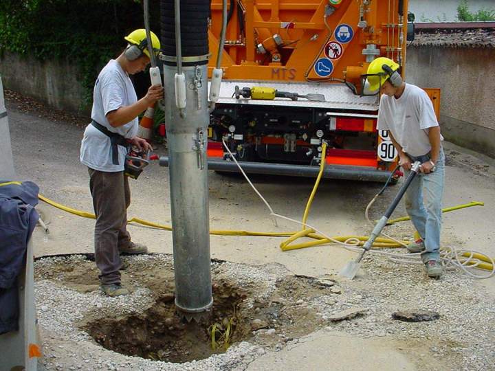 Travaux de terrassement en profondeur à Ain